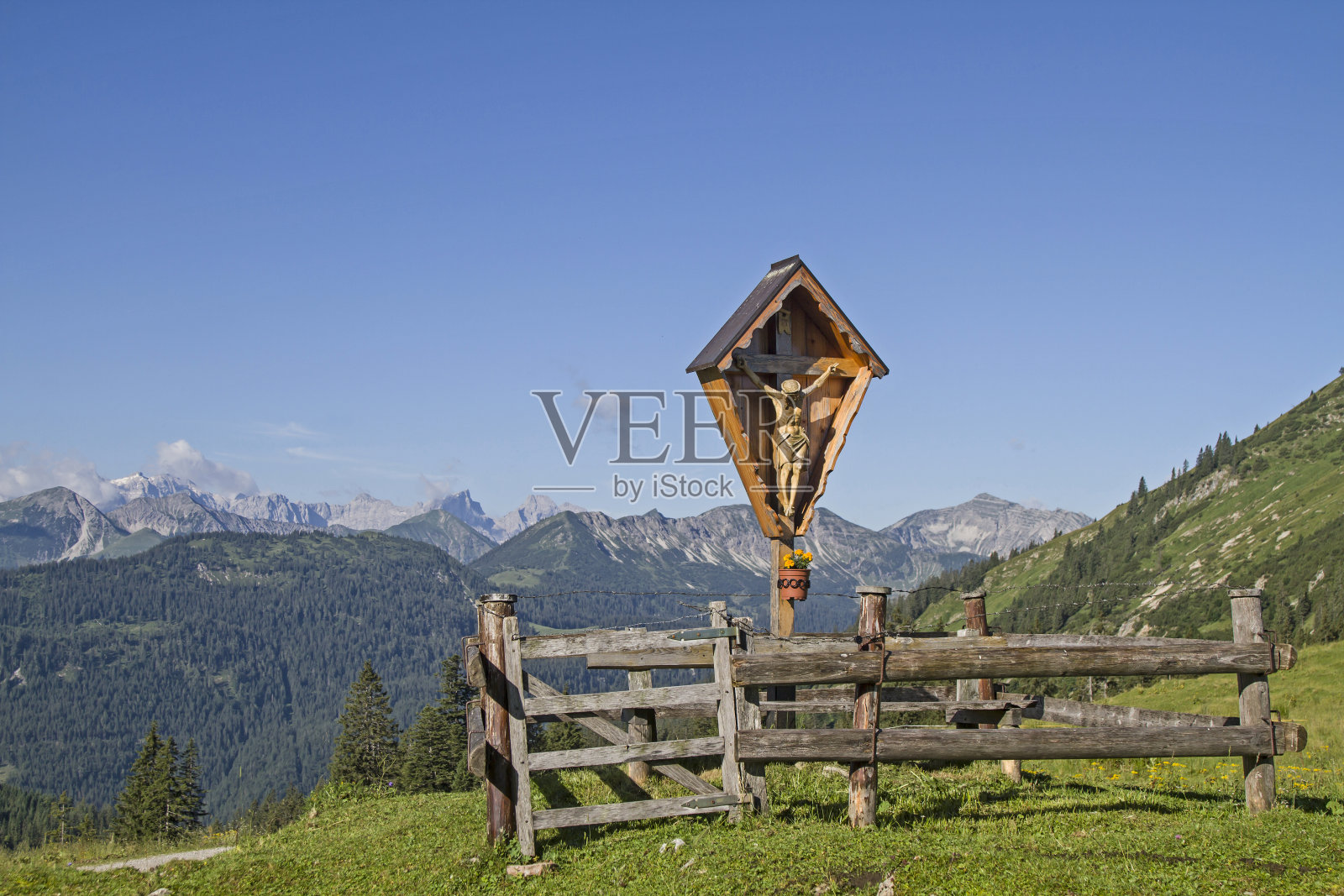 沃卡温德尔的木制路边十字照片摄影图片