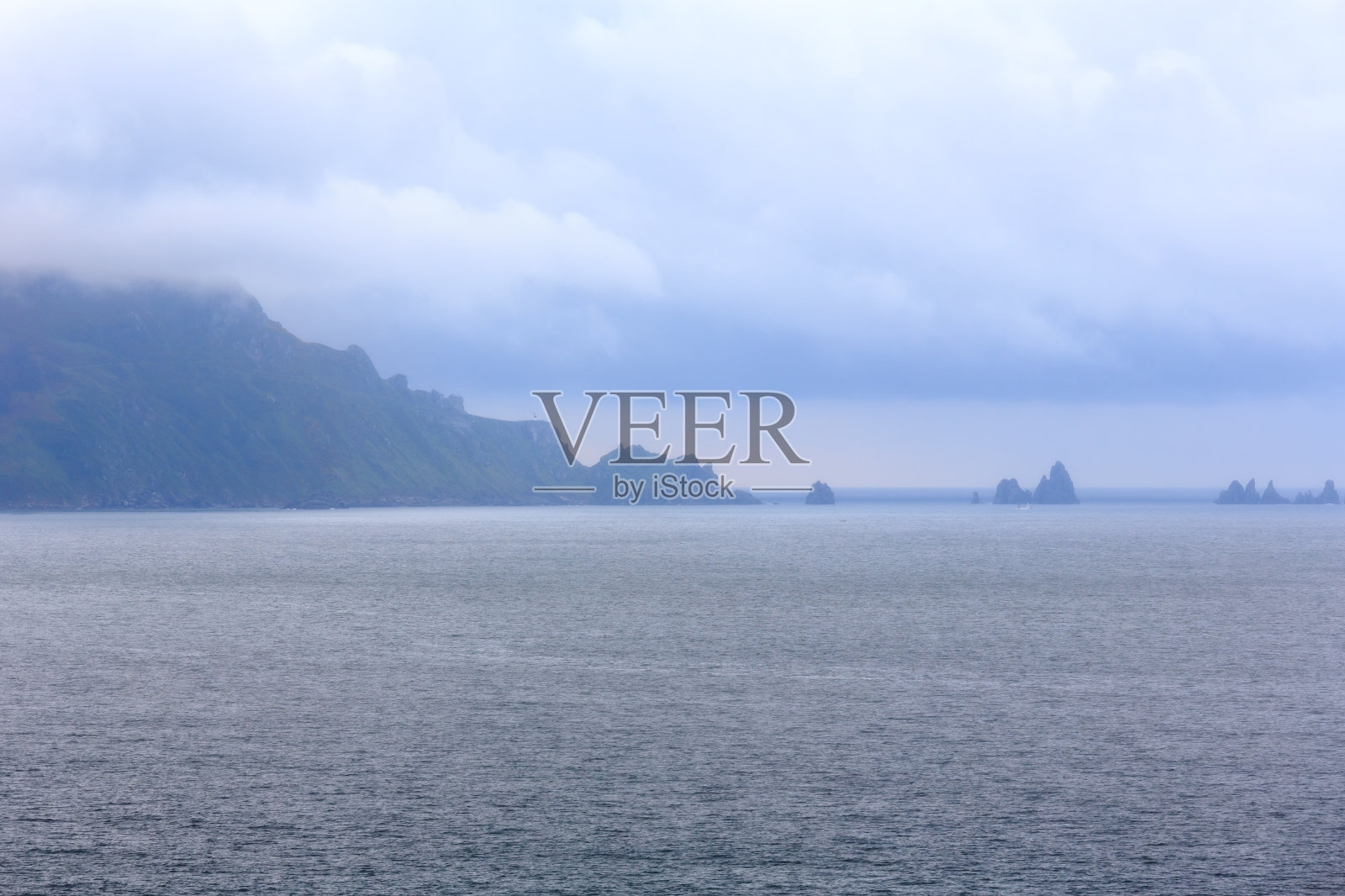 Costa de Loiba (Asturias，西班牙)。照片摄影图片