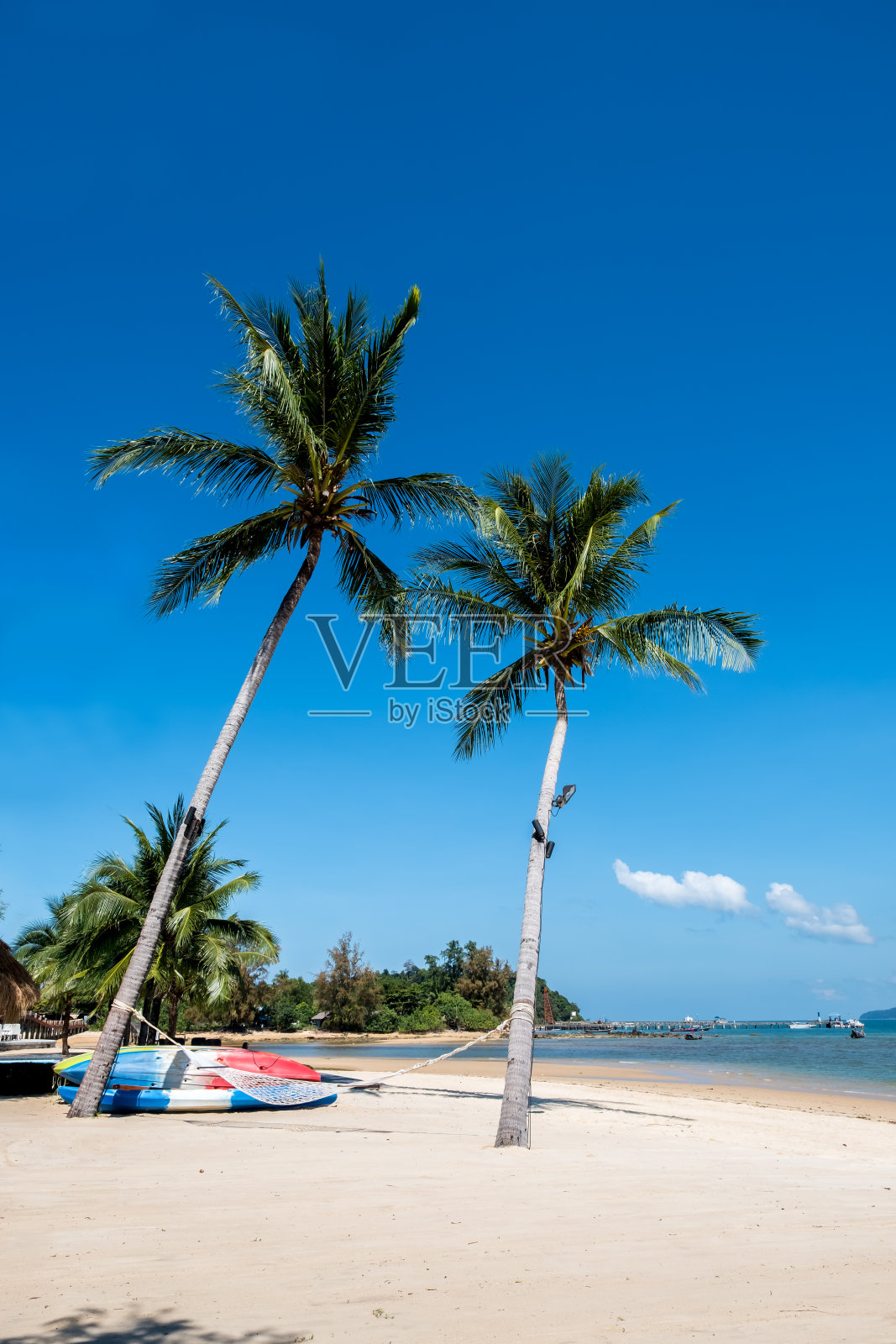 在海滩上照片摄影图片