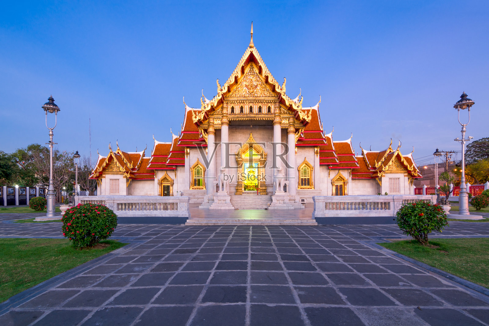 大理石寺庙，Wat Benchamabopit Dusitvanaram在曼谷，泰国照片摄影图片