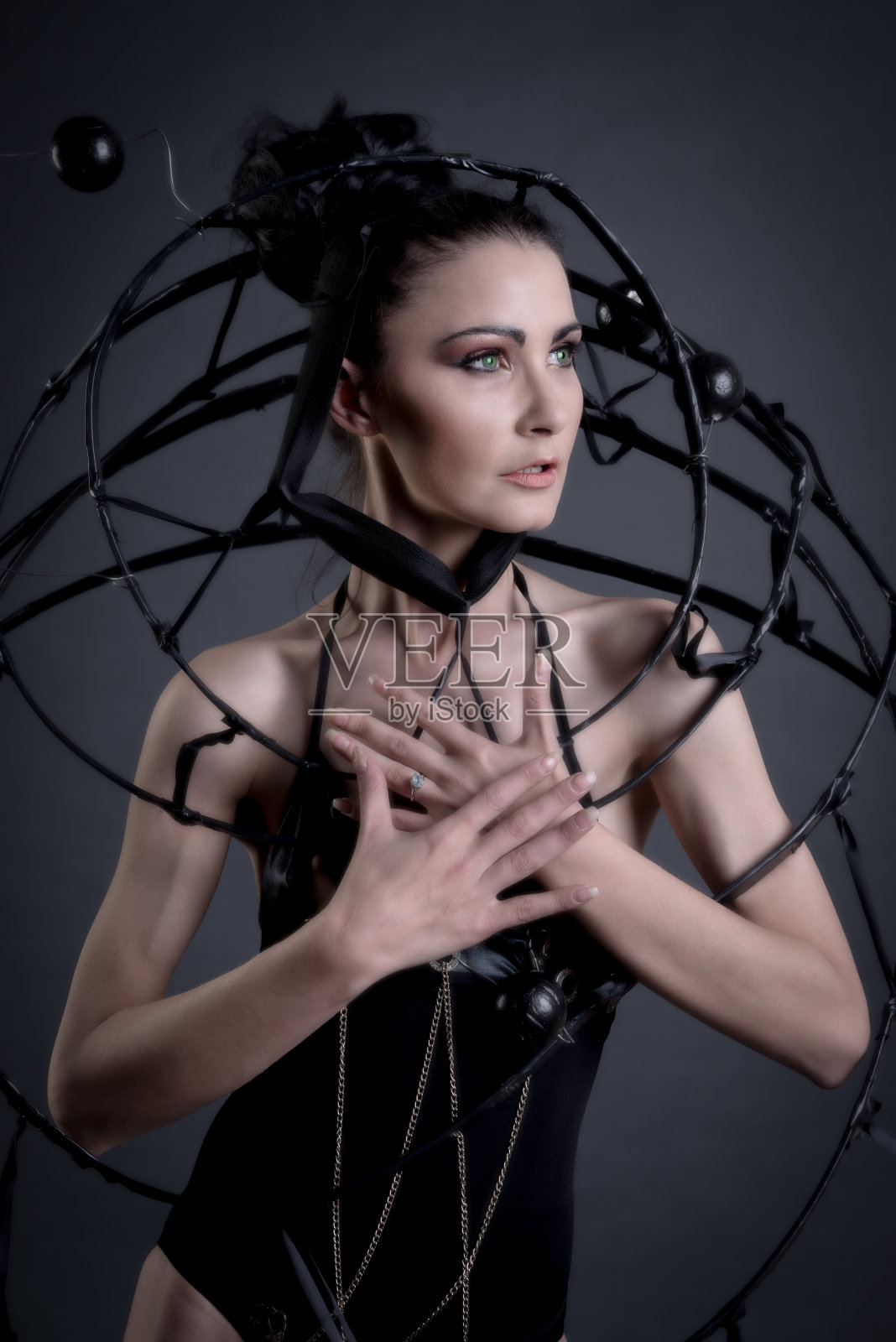 地下蒸汽朋克的女人照片摄影图片