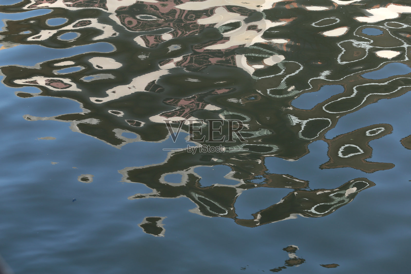 水中倒影2照片摄影图片