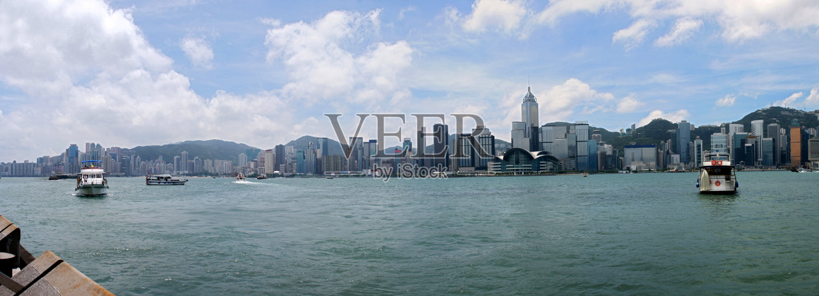 从九龙眺望香港天际线全景照片摄影图片