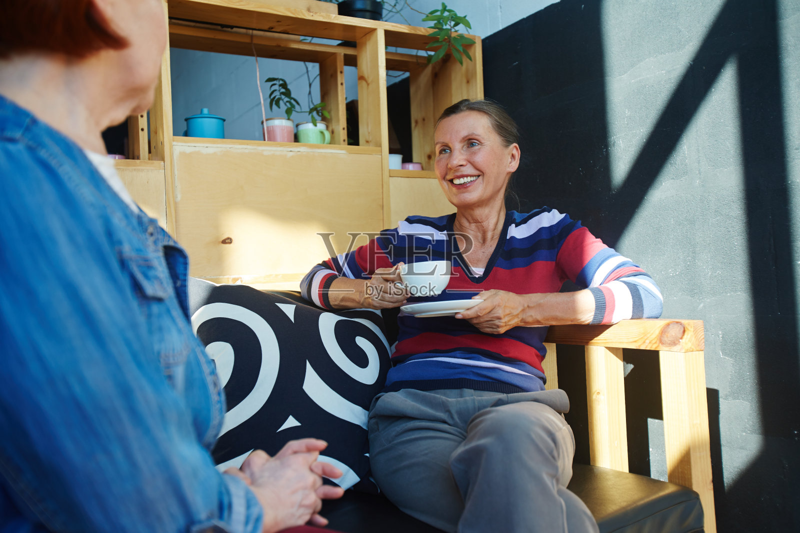 会议的朋友照片摄影图片