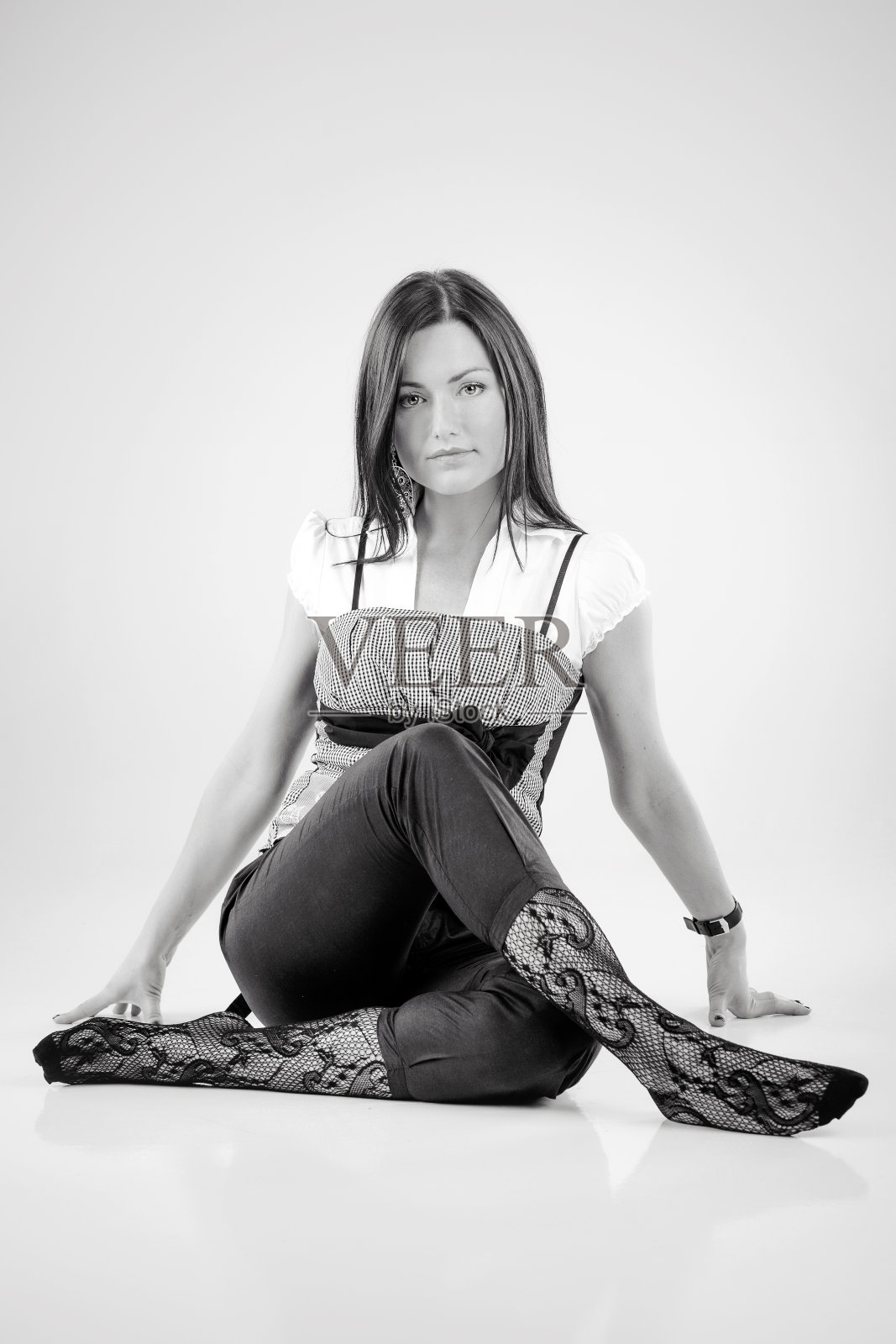 年轻漂亮的女人照片摄影图片