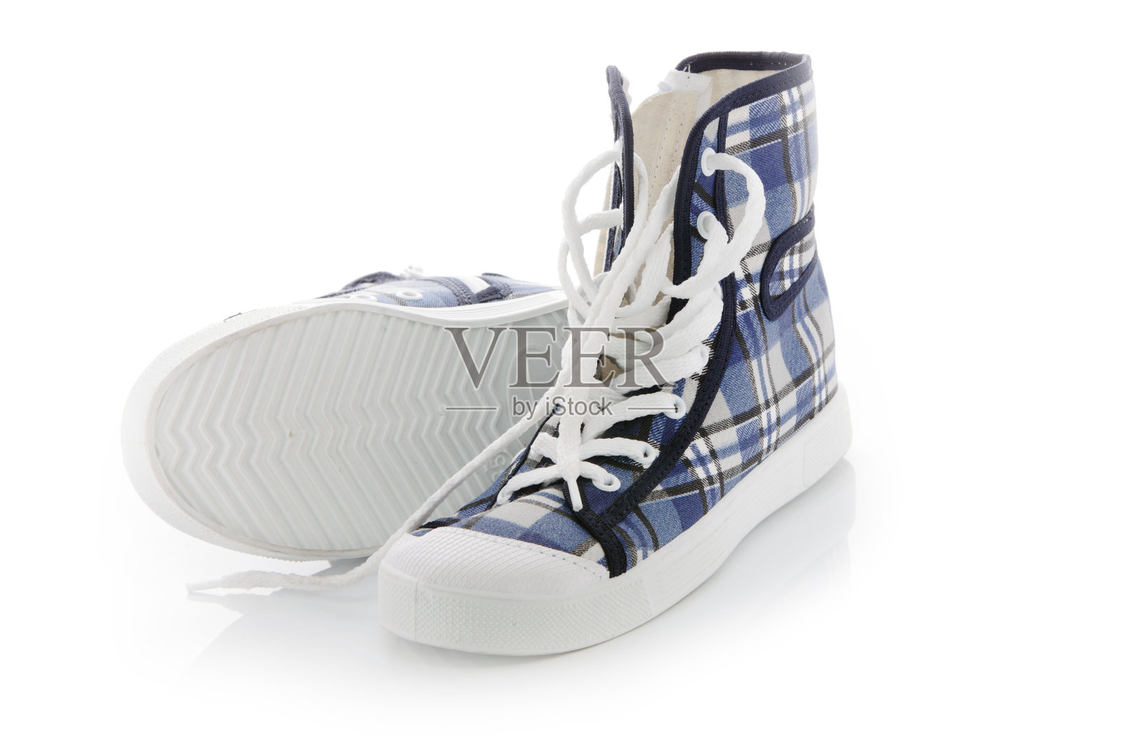 蓝色的篮球鞋照片摄影图片