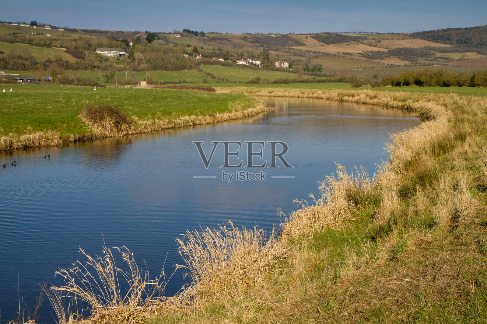 英格兰布莱顿附近的阿克斯萨默塞特河照片摄影图片