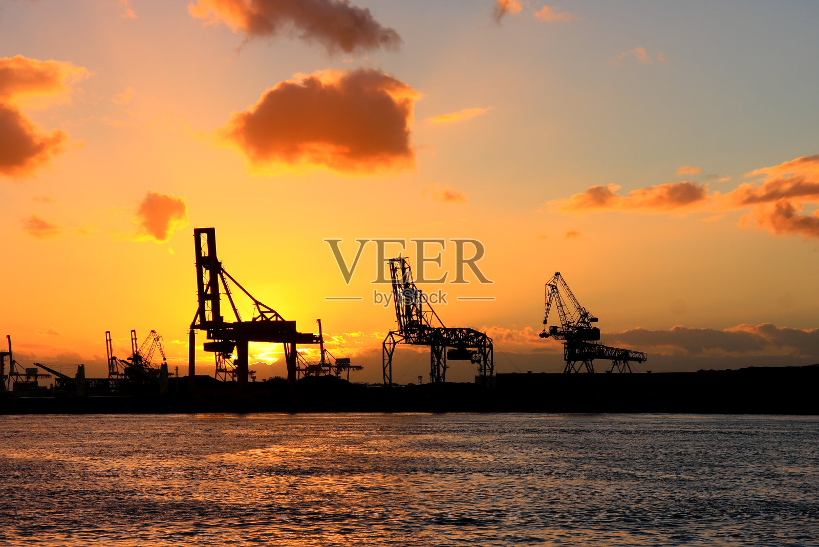 起重机在harbor-Japan照片摄影图片