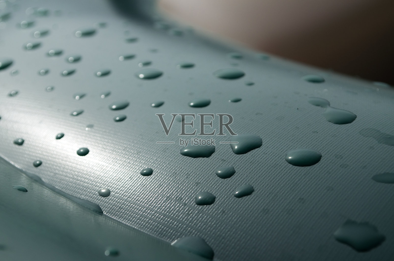 滴在表面上照片摄影图片