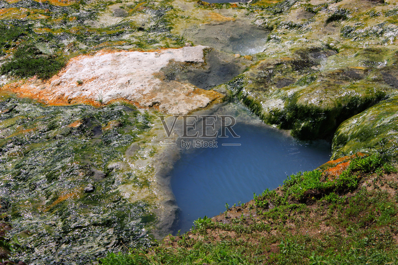 矿泉水来源照片摄影图片