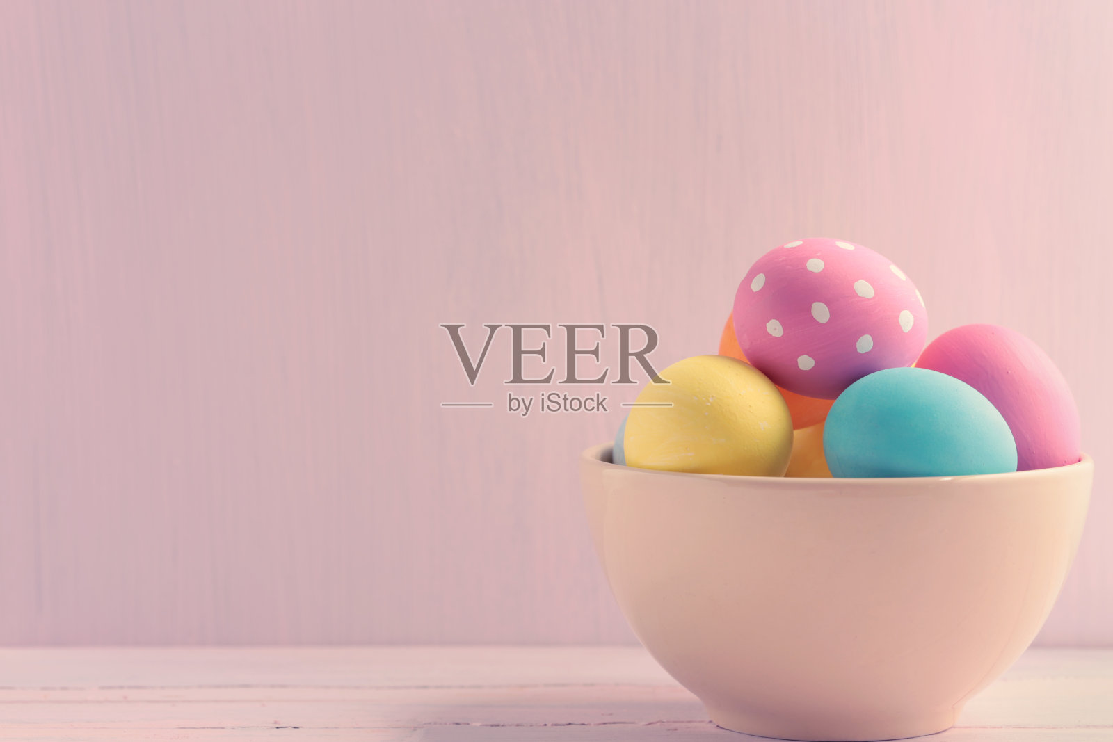 一碗复活节彩蛋照片摄影图片