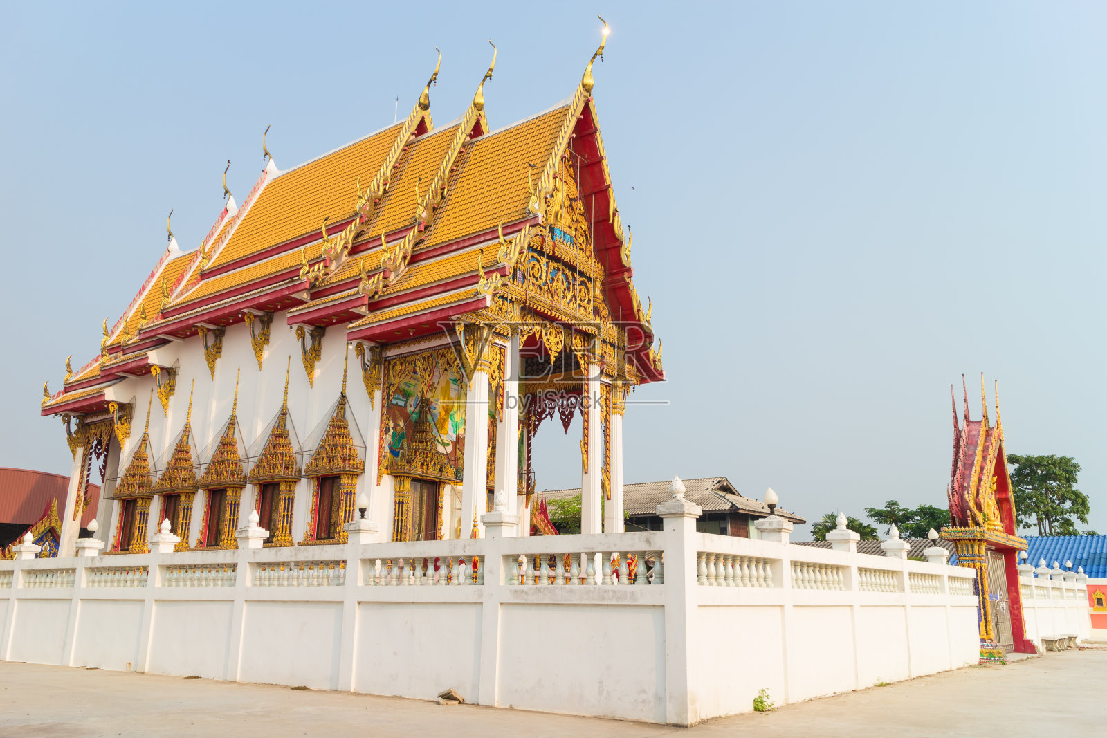 有天空背景的神庙照片摄影图片