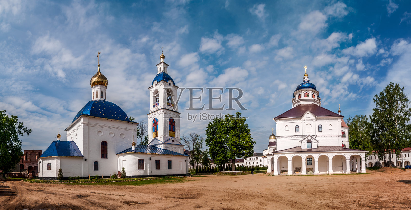 修道院主要广场的全景图照片摄影图片