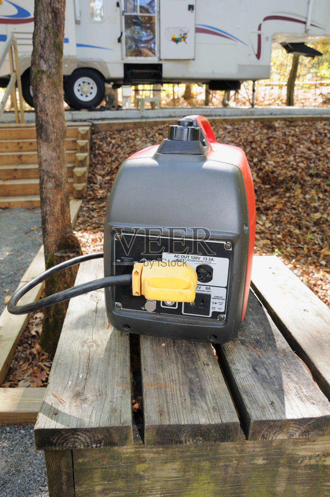 房车发电机照片摄影图片