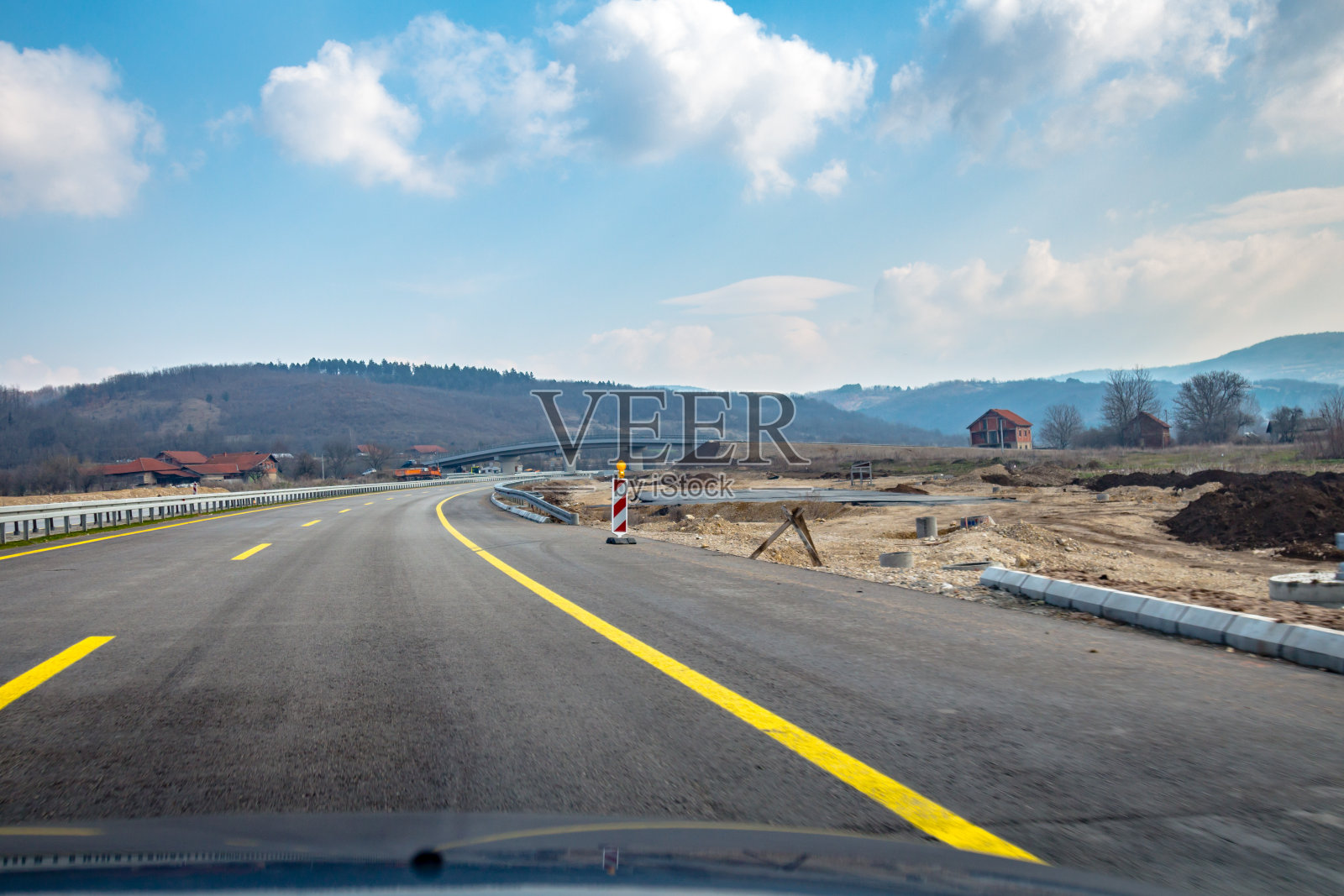 修路过山照片摄影图片