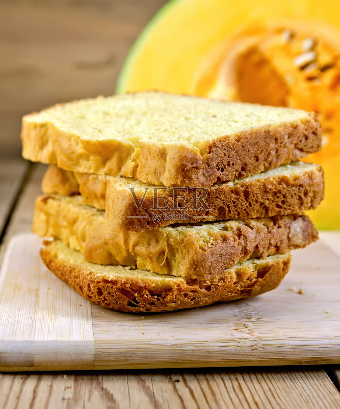 面包，南瓜，自制的切片照片摄影图片