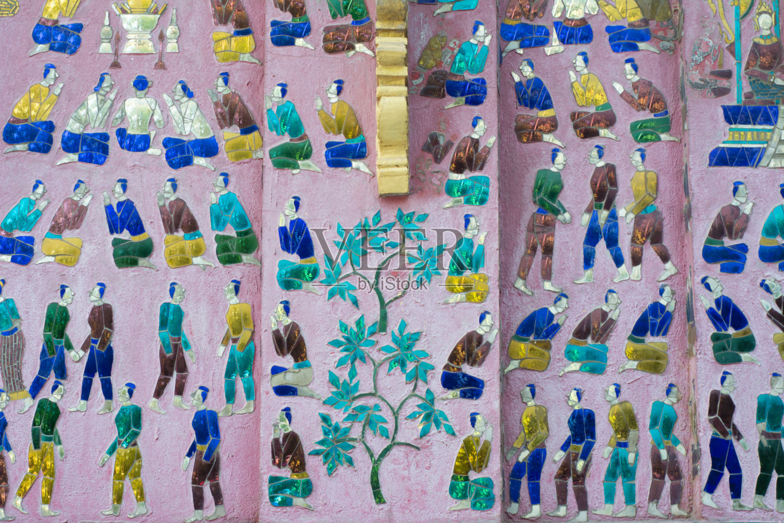 香通寺红色教堂的马赛克照片摄影图片