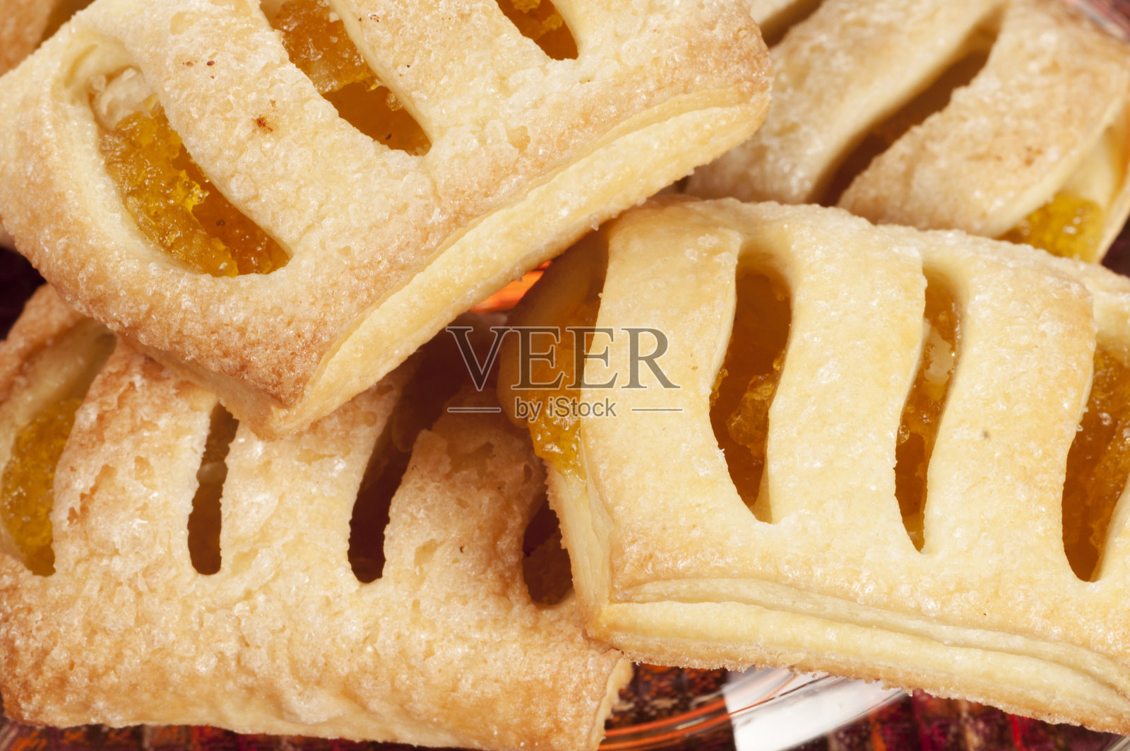 带柠檬的小点心照片摄影图片