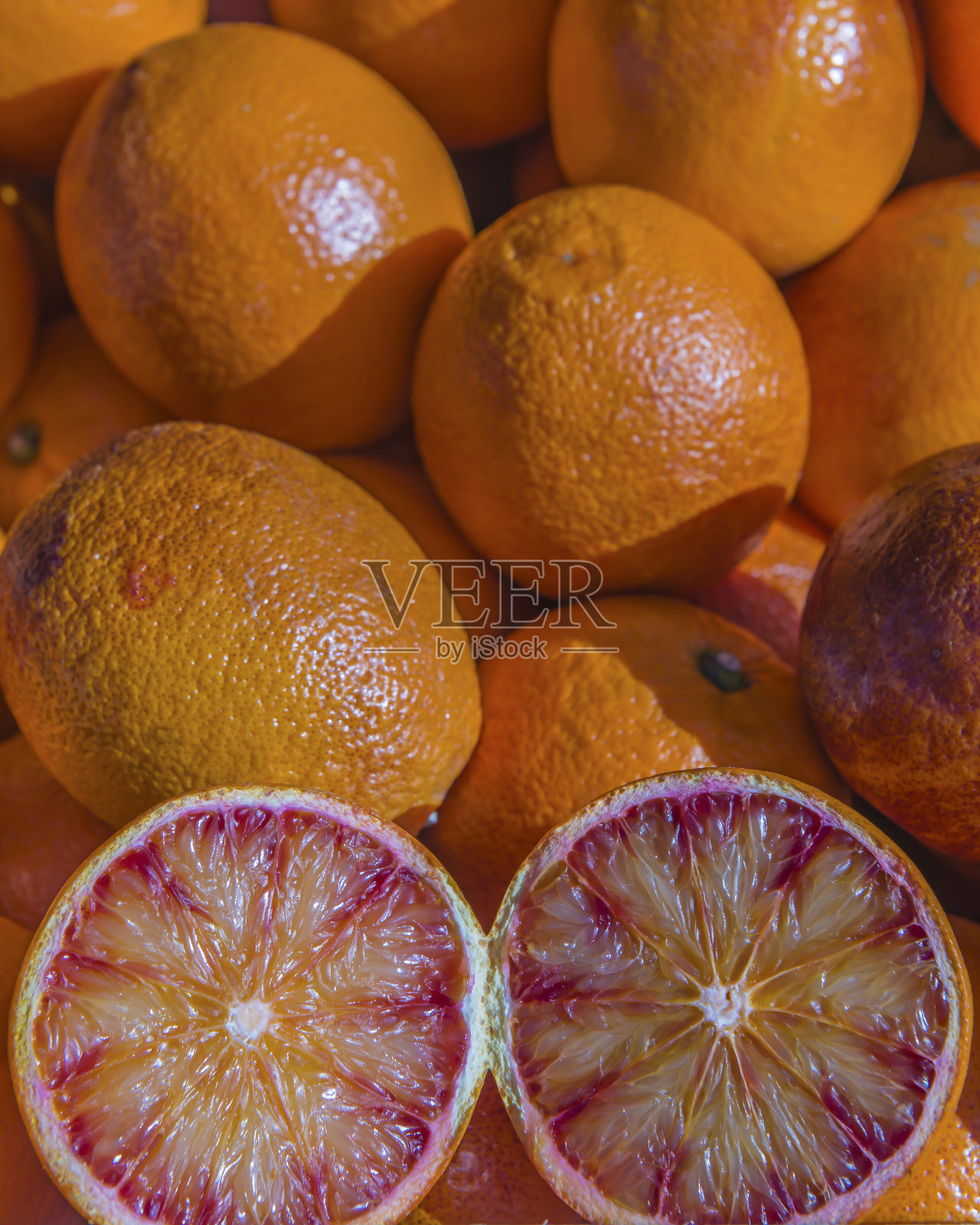 新鲜的本地血橙正在展出照片摄影图片