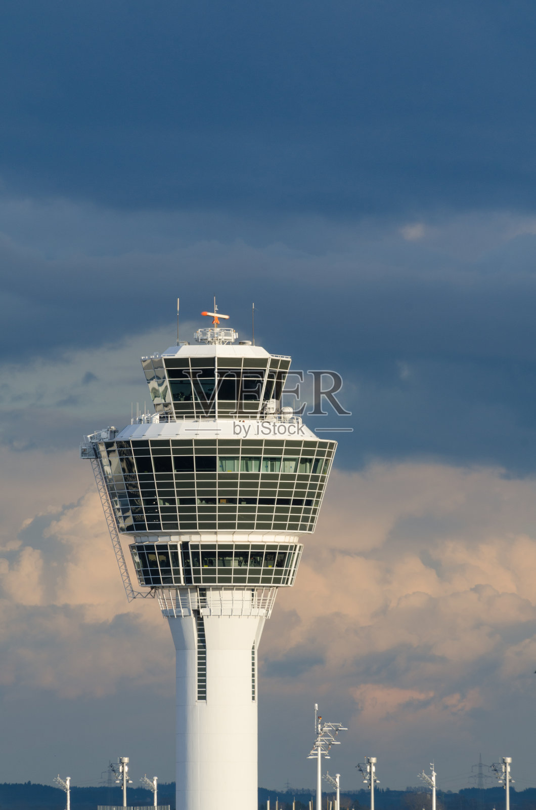 慕尼黑机场塔照片摄影图片