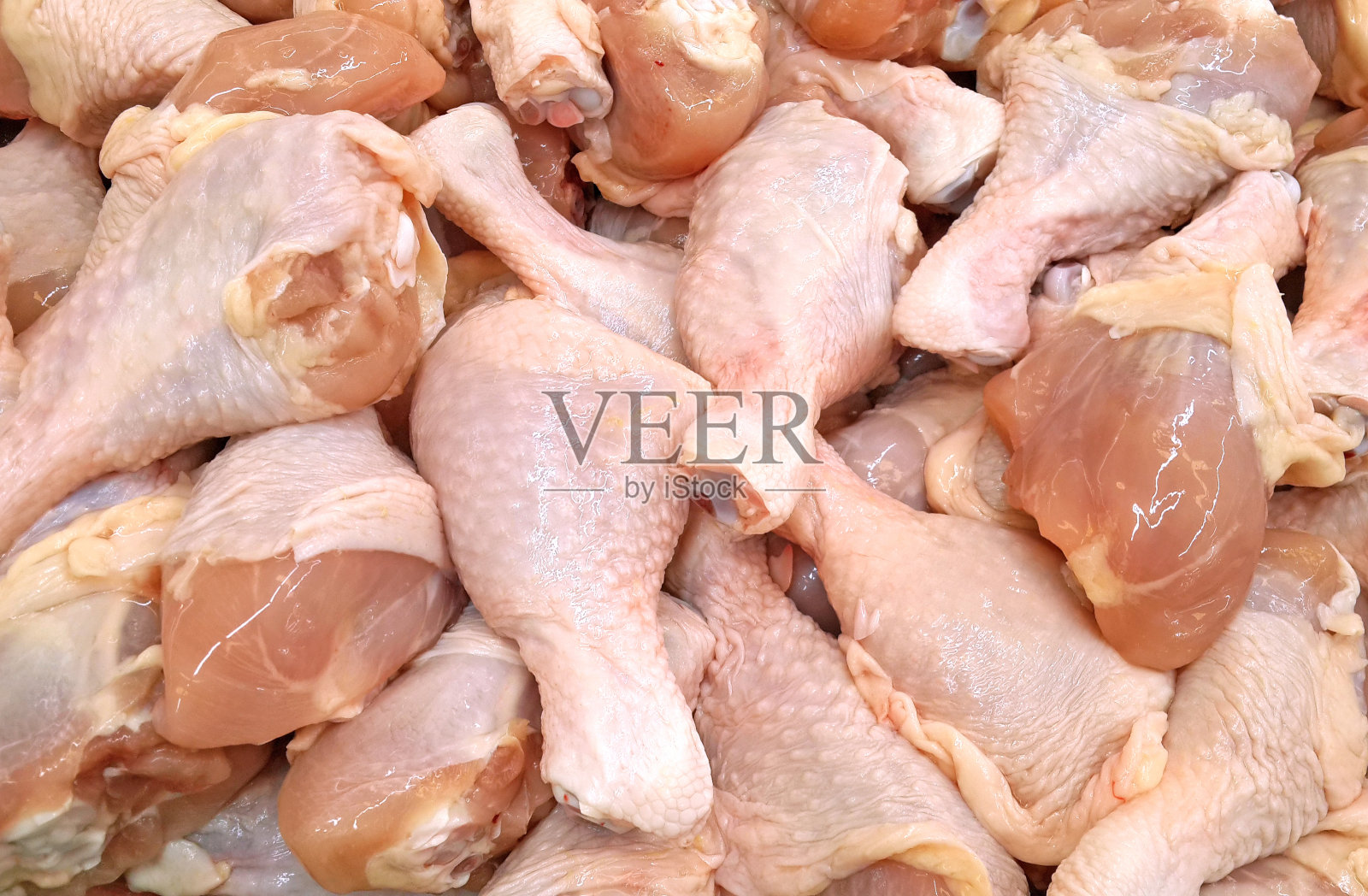 新鲜生鸡腿照片摄影图片