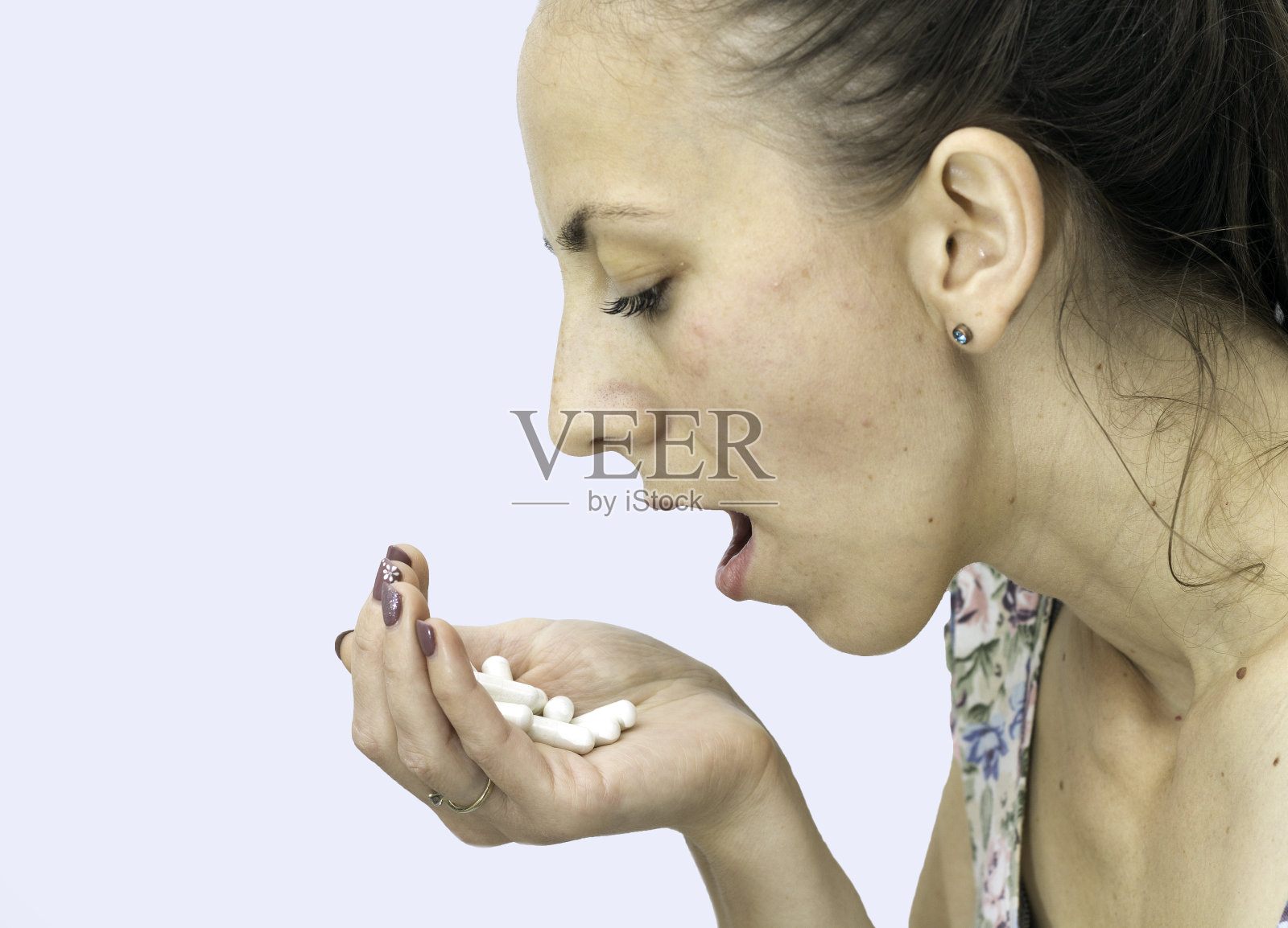 服用药片,药物照片摄影图片