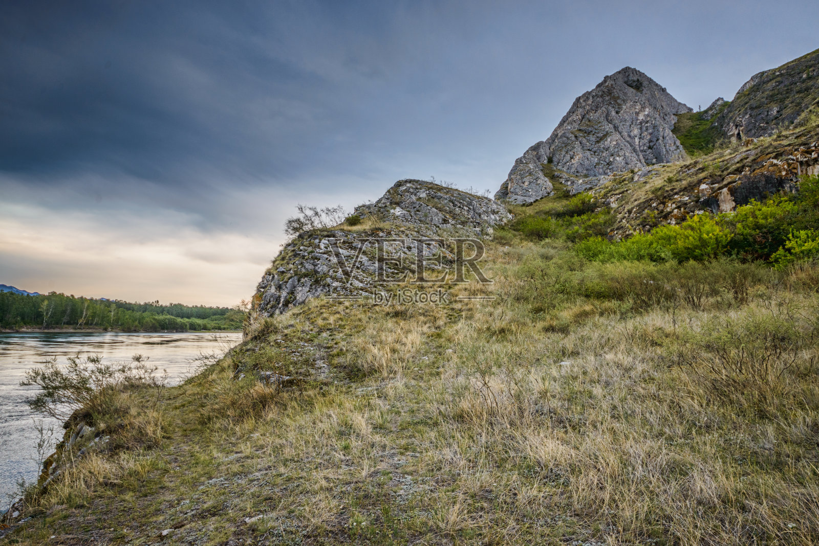 日落和蓝天景观照片摄影图片