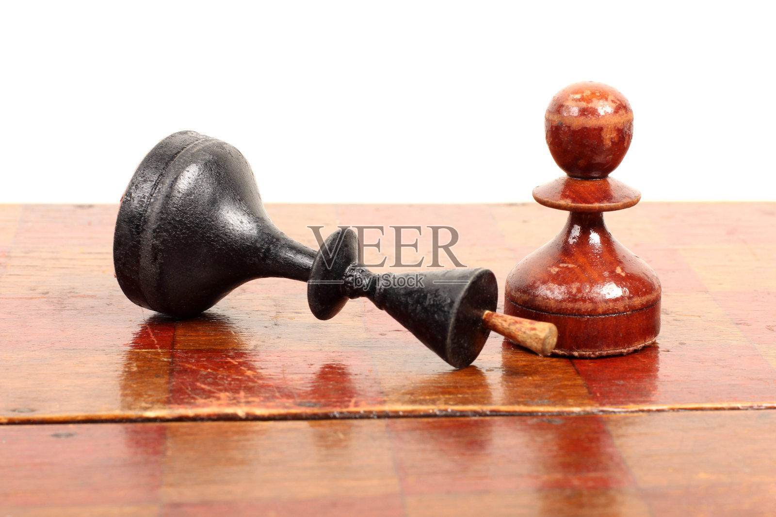 木头国王照片摄影图片