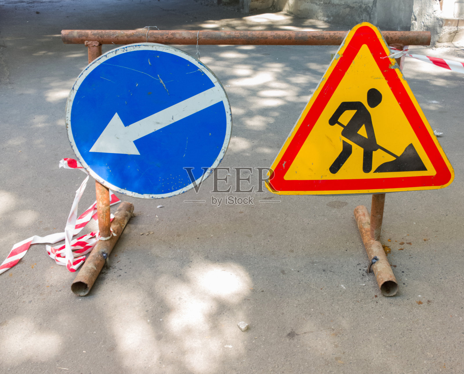 城市道路施工。照片摄影图片