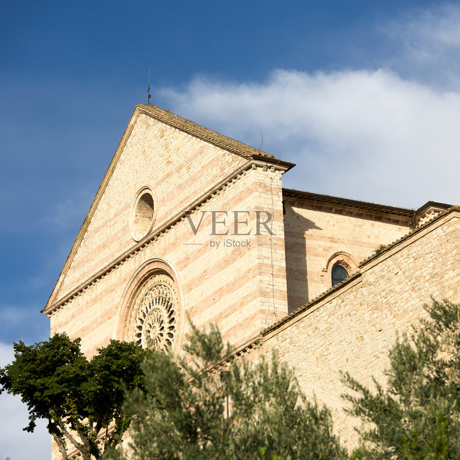 阿西西的圣克莱尔大教堂照片摄影图片