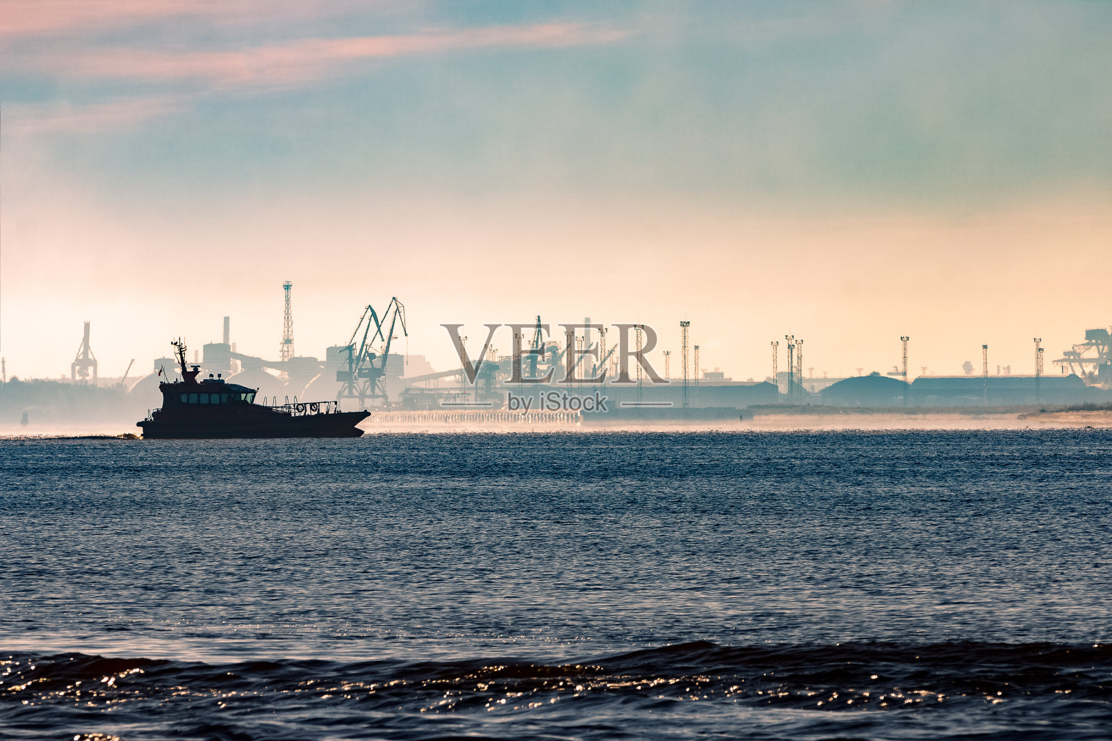 飞行员船轮廓照片摄影图片