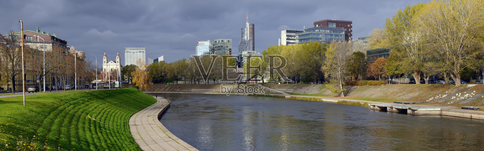 内里斯河全景照片摄影图片