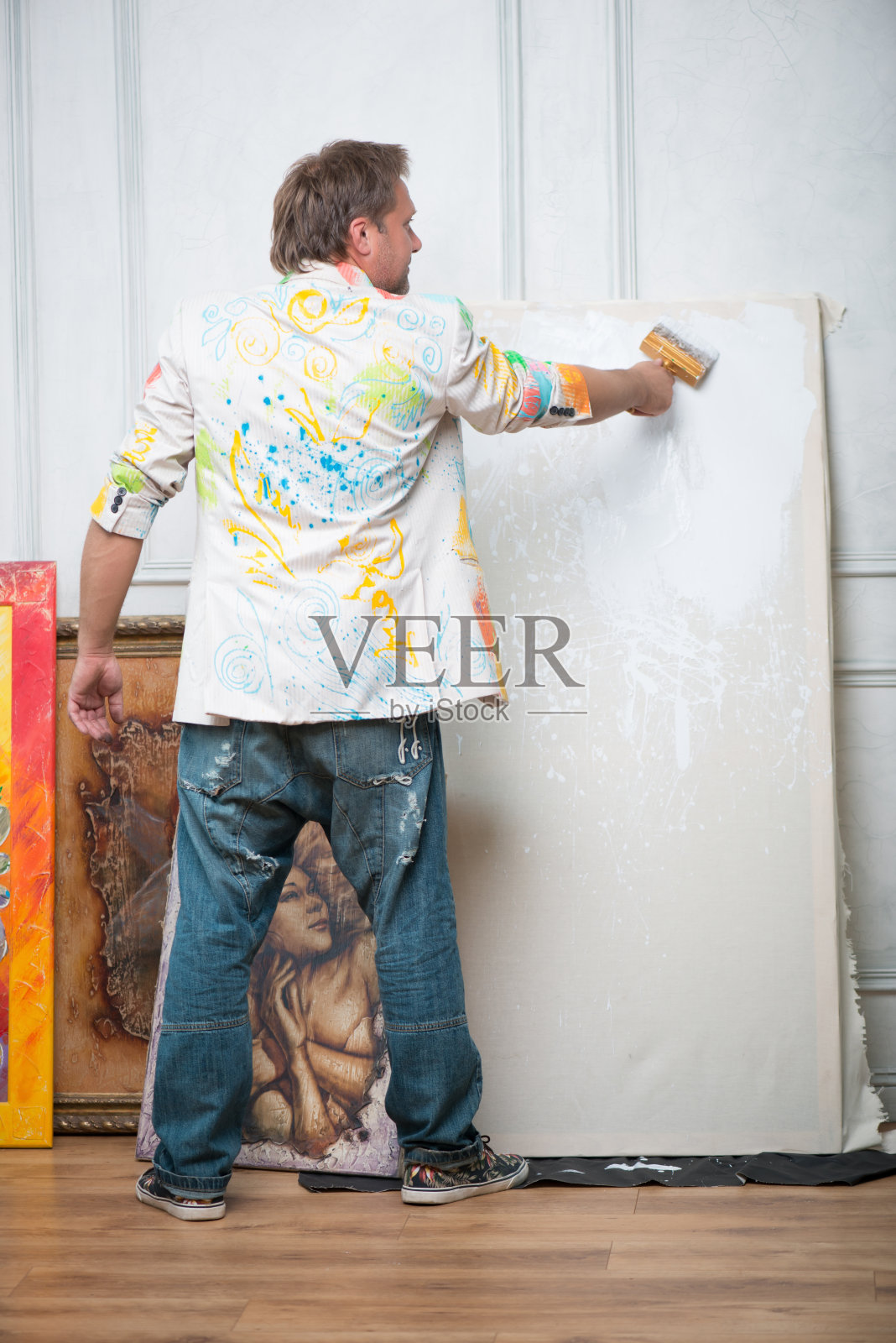 画家和他的艺术照片摄影图片