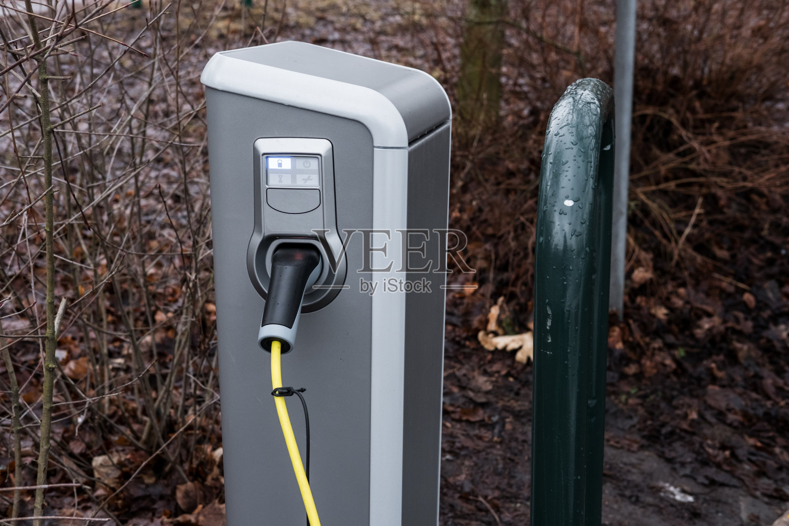 电动汽车充电站照片摄影图片