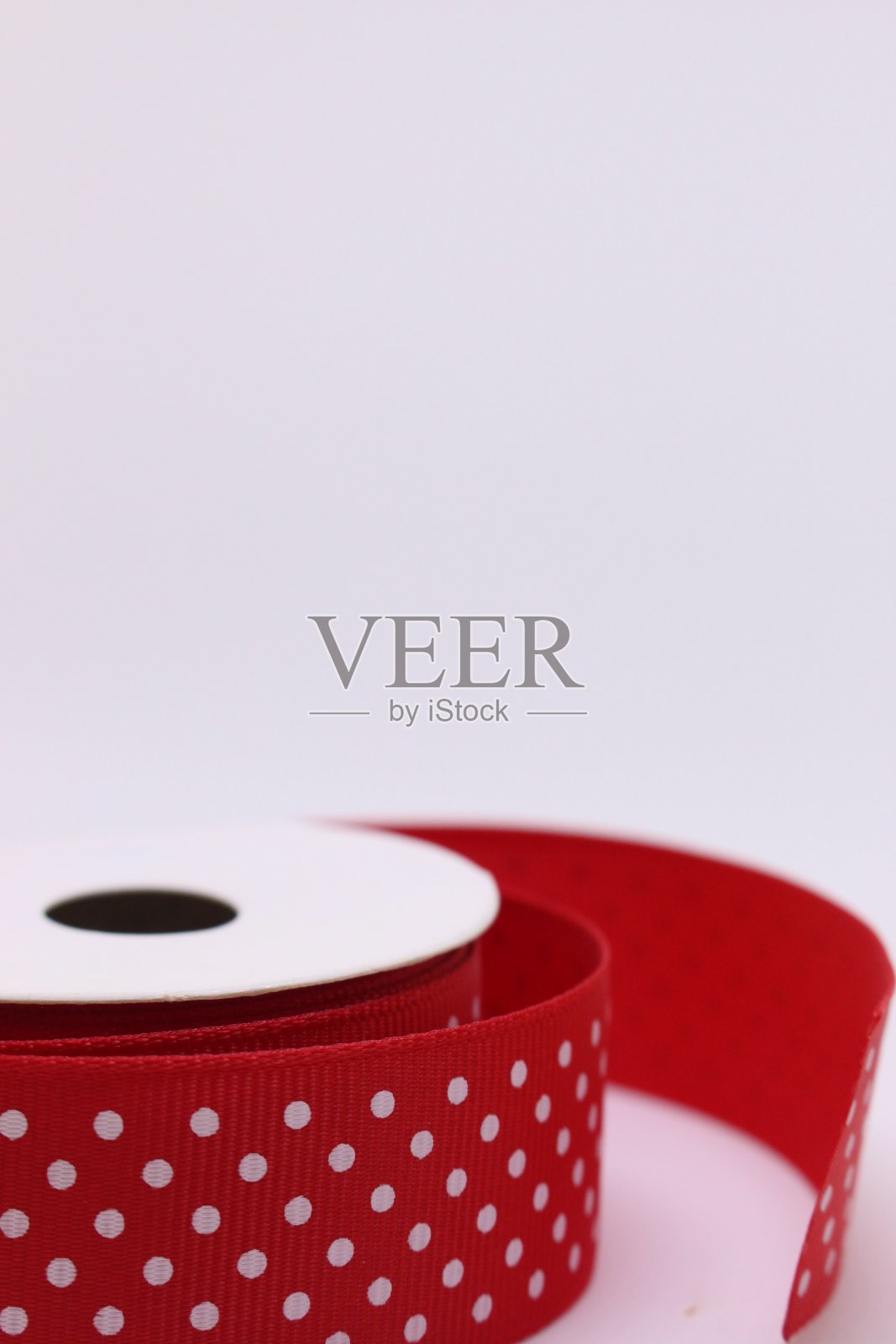 红丝带，圆点花纹照片摄影图片