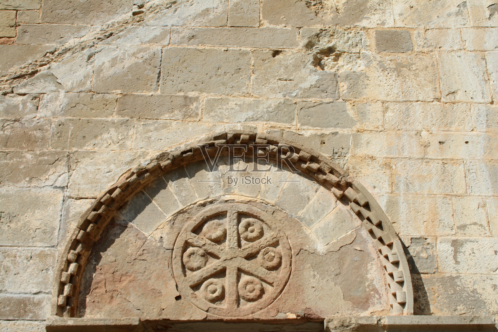 Santa Cruz de la Seros 的 Santa Maria Chuch照片摄影图片