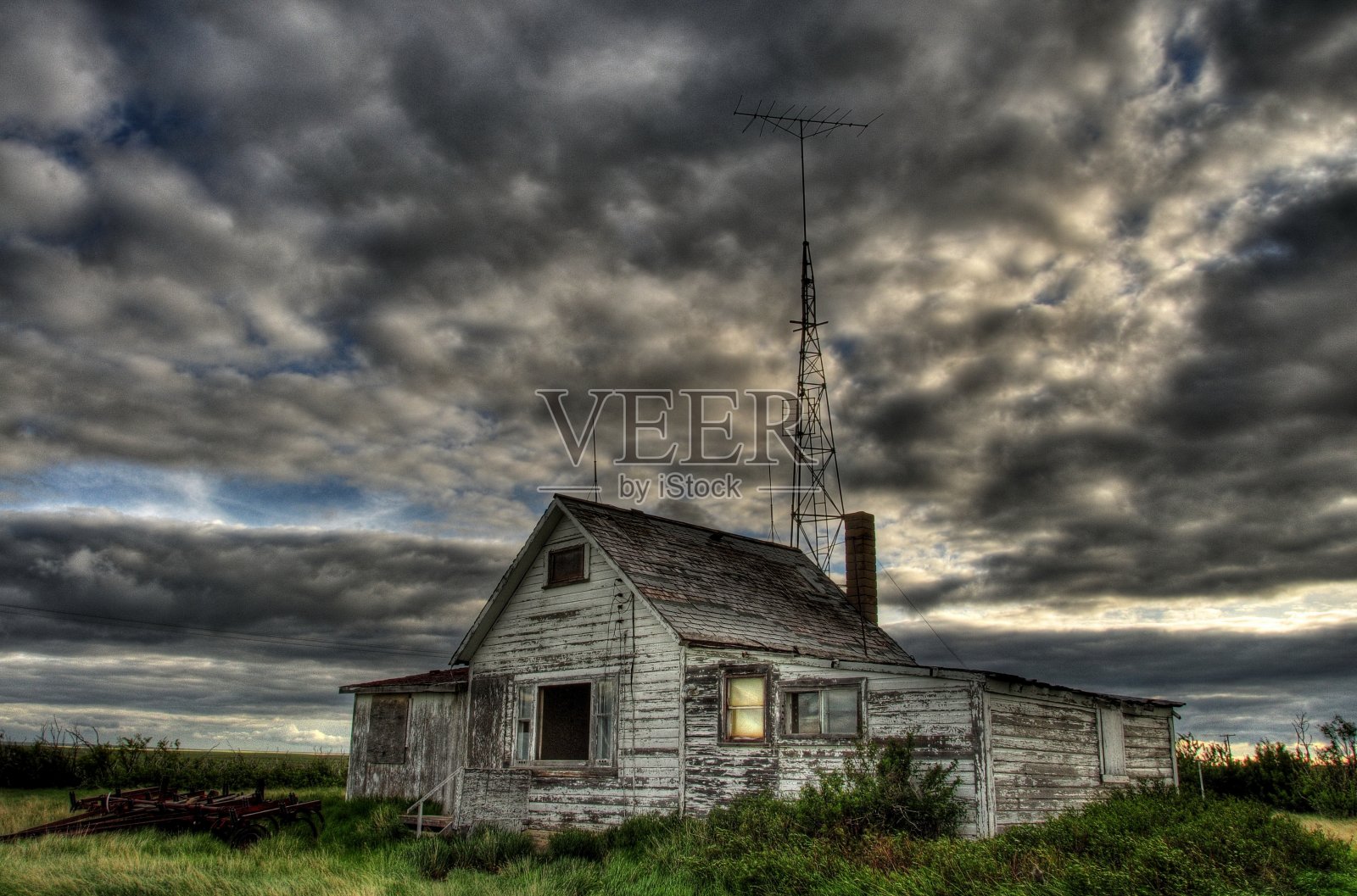 废弃的房子照片摄影图片