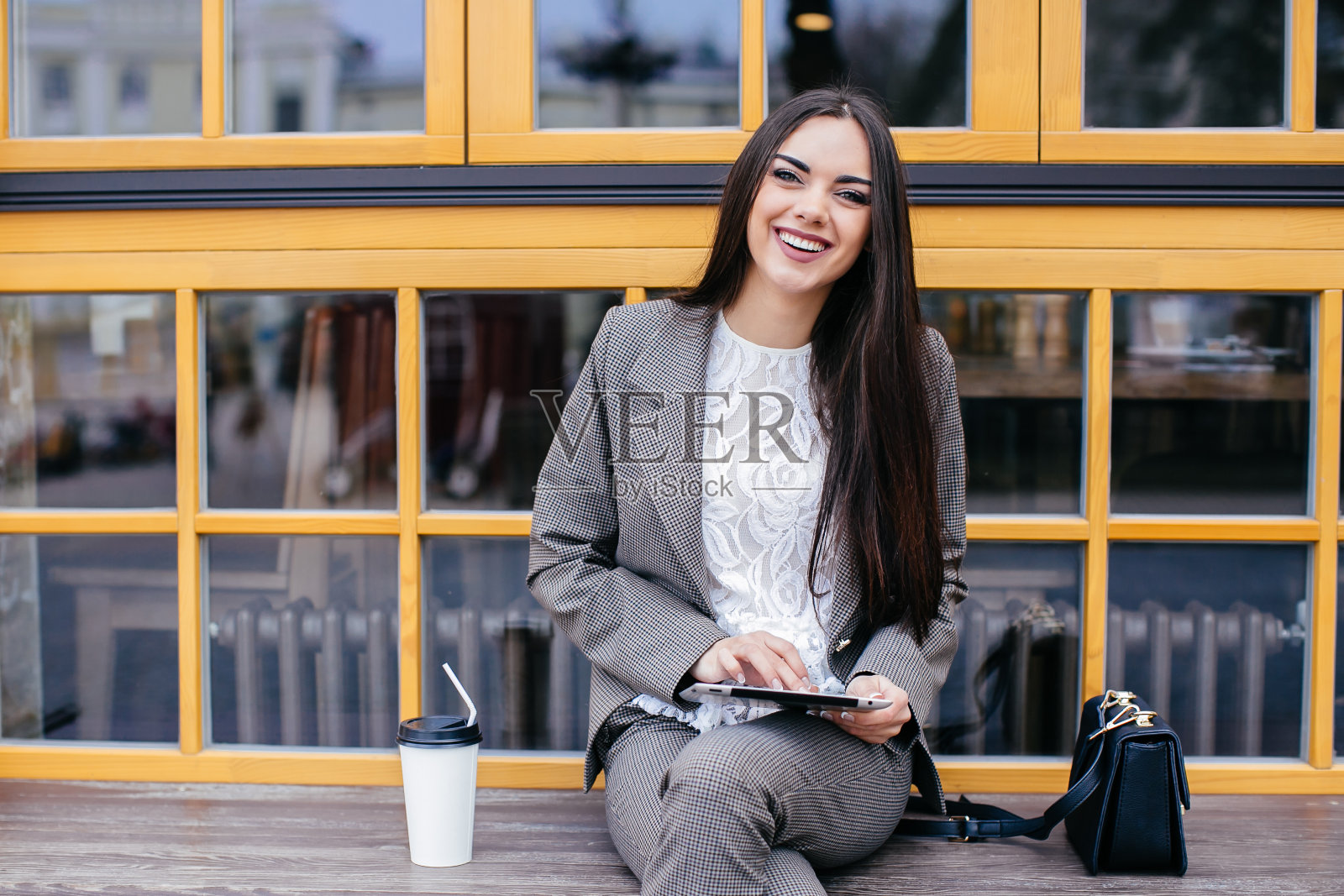 描绘美丽的商业女性照片摄影图片