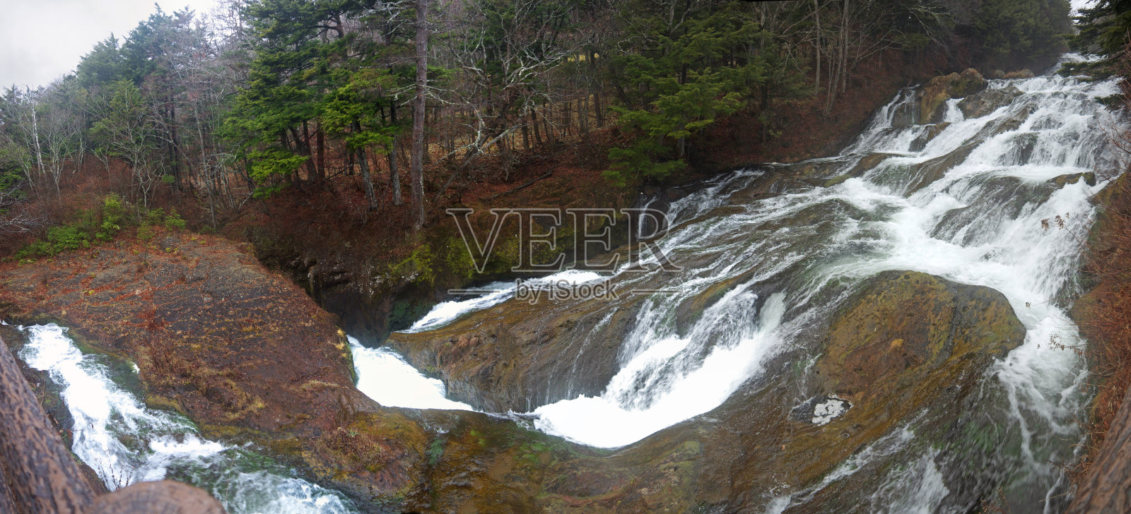 Ryuzu瀑布照片摄影图片