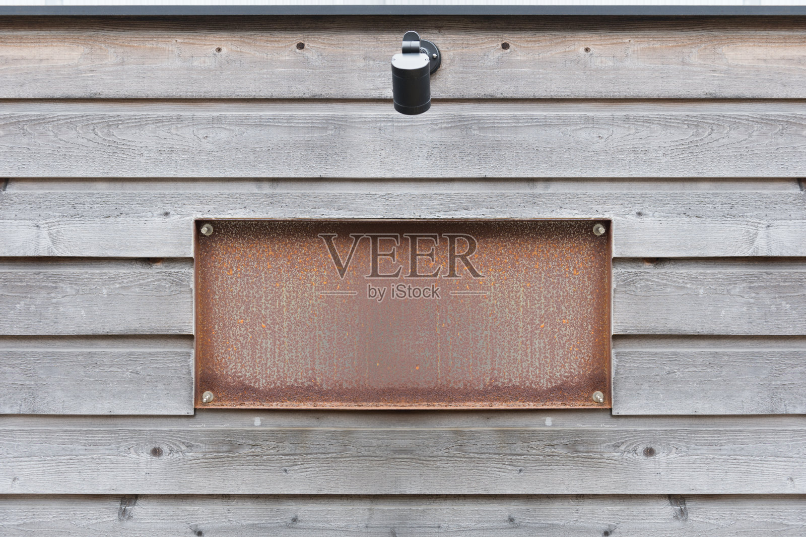 城市里的大广告牌照片摄影图片