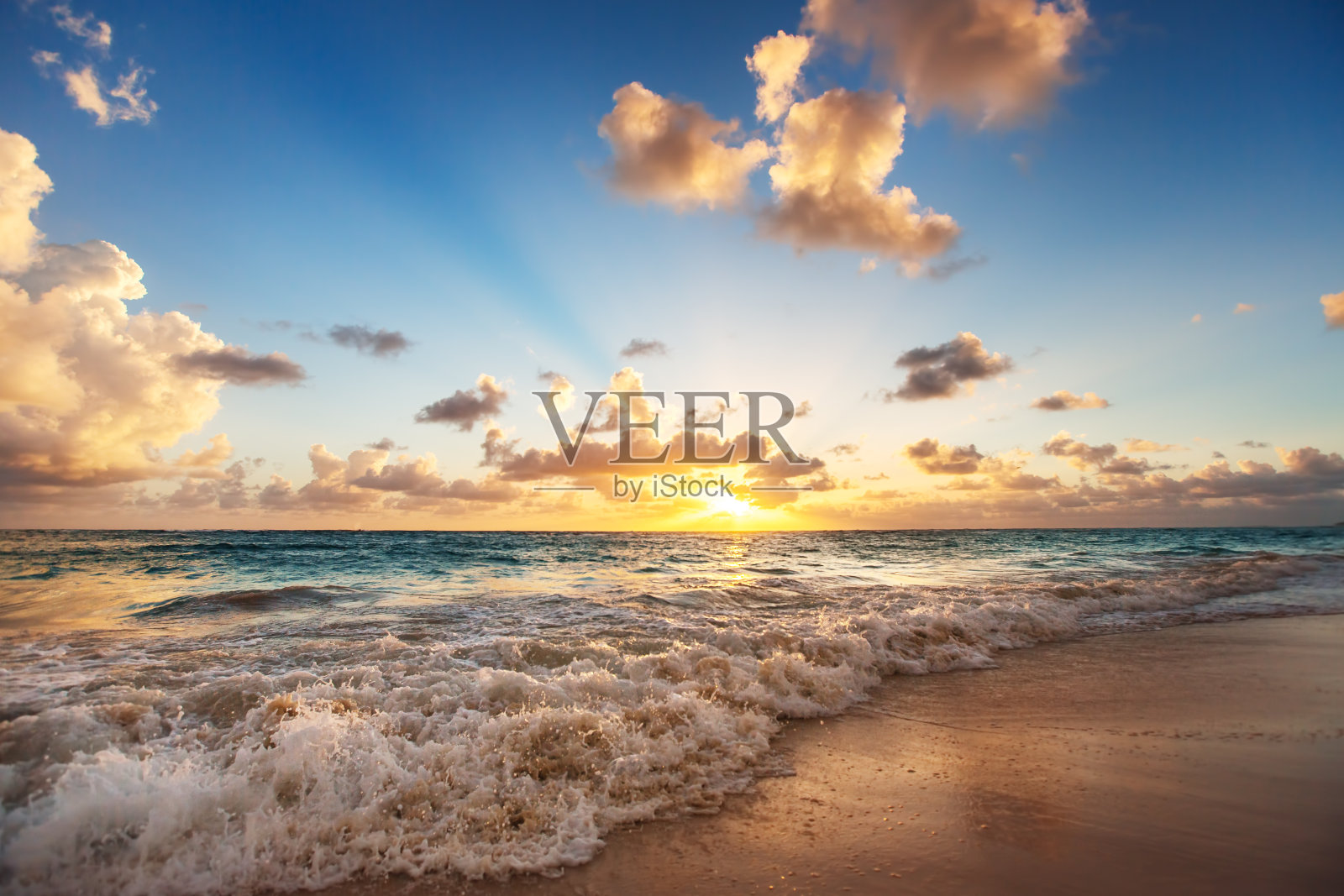 加勒比海海滩上的日出照片摄影图片