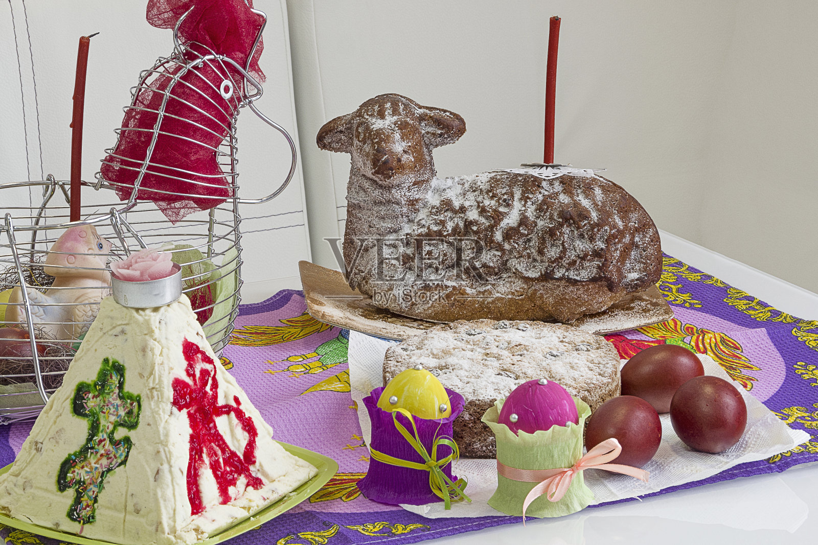 传统的复活节表照片摄影图片