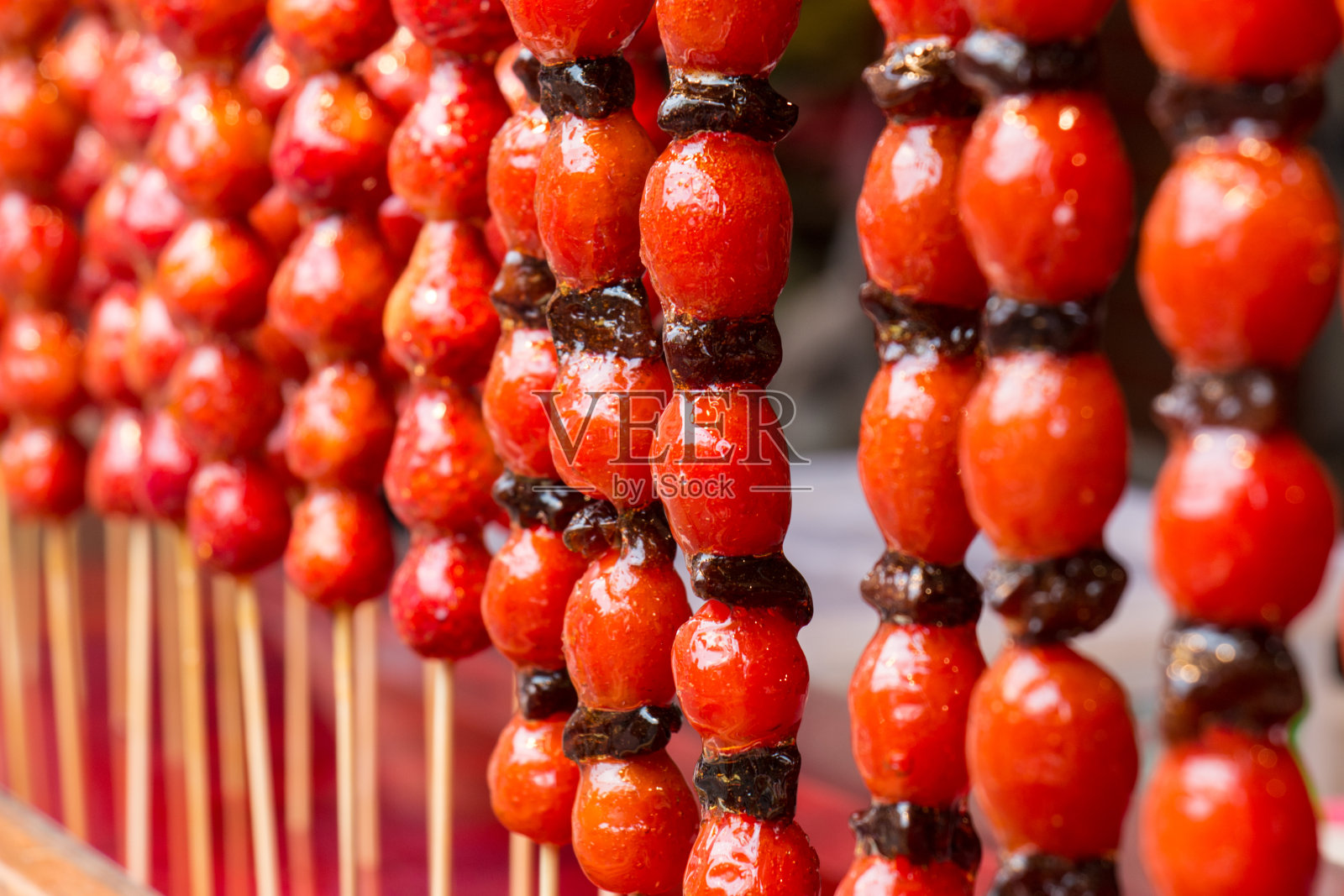 蜜饯草莓和樱桃番茄照片摄影图片