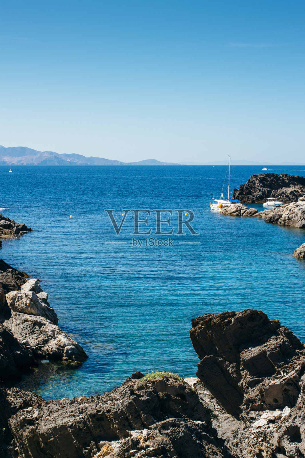 岩石湾的船只照片摄影图片