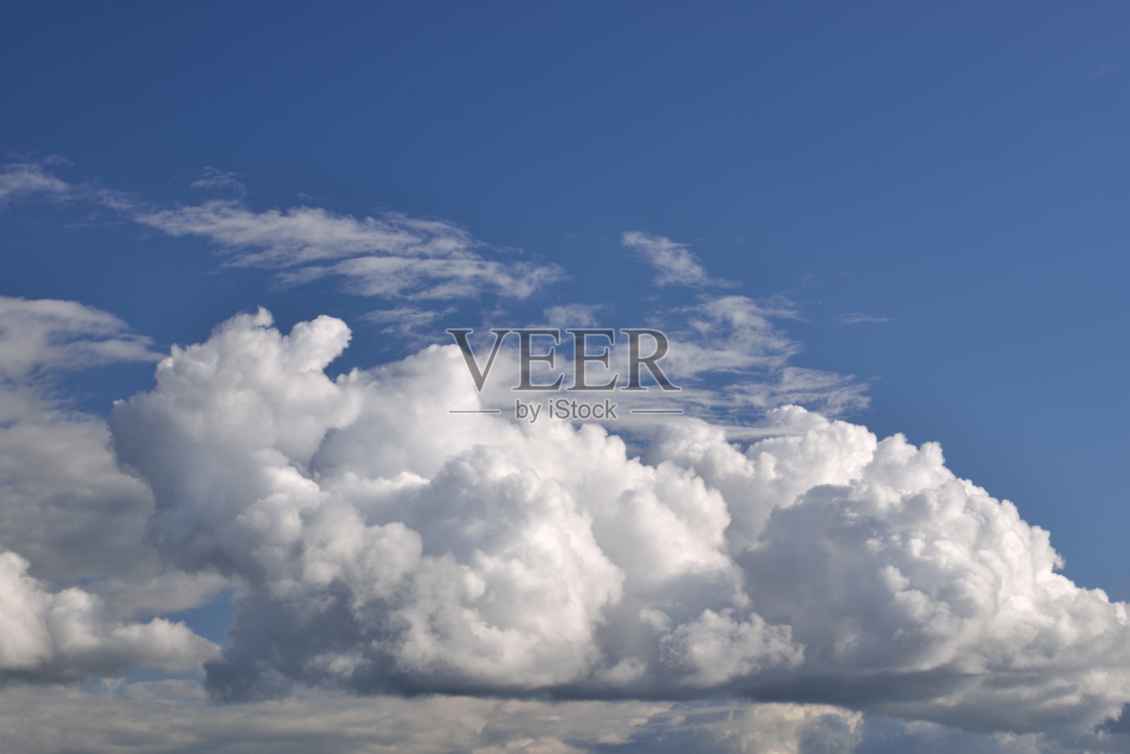 一朵云积云照片摄影图片