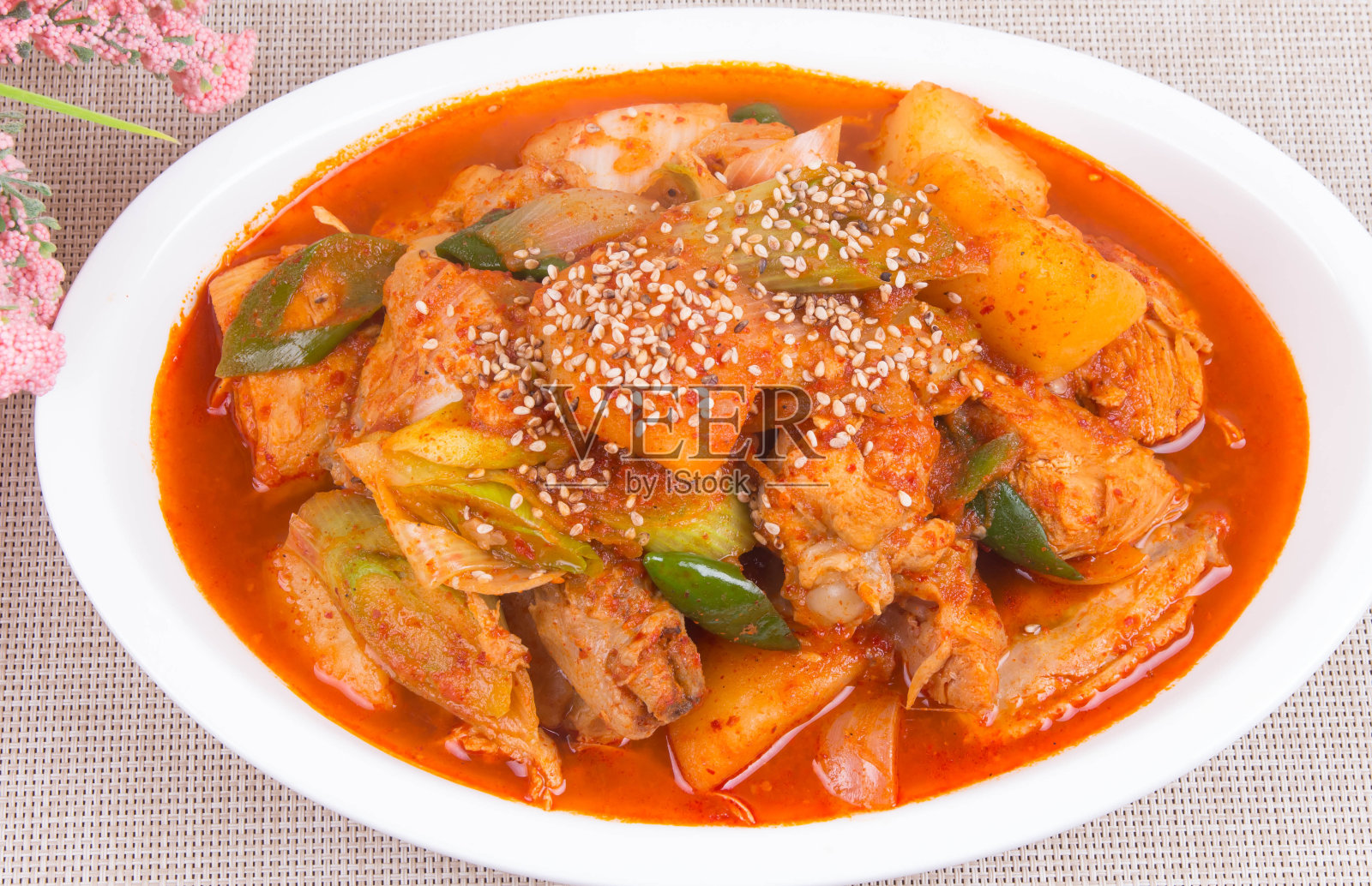 红烧麻辣鸡-韩国食物照片摄影图片