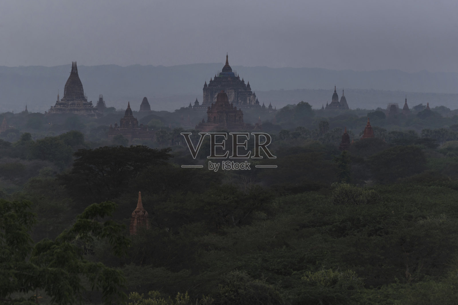 缅甸曼德勒蒲甘的夜晚照片摄影图片