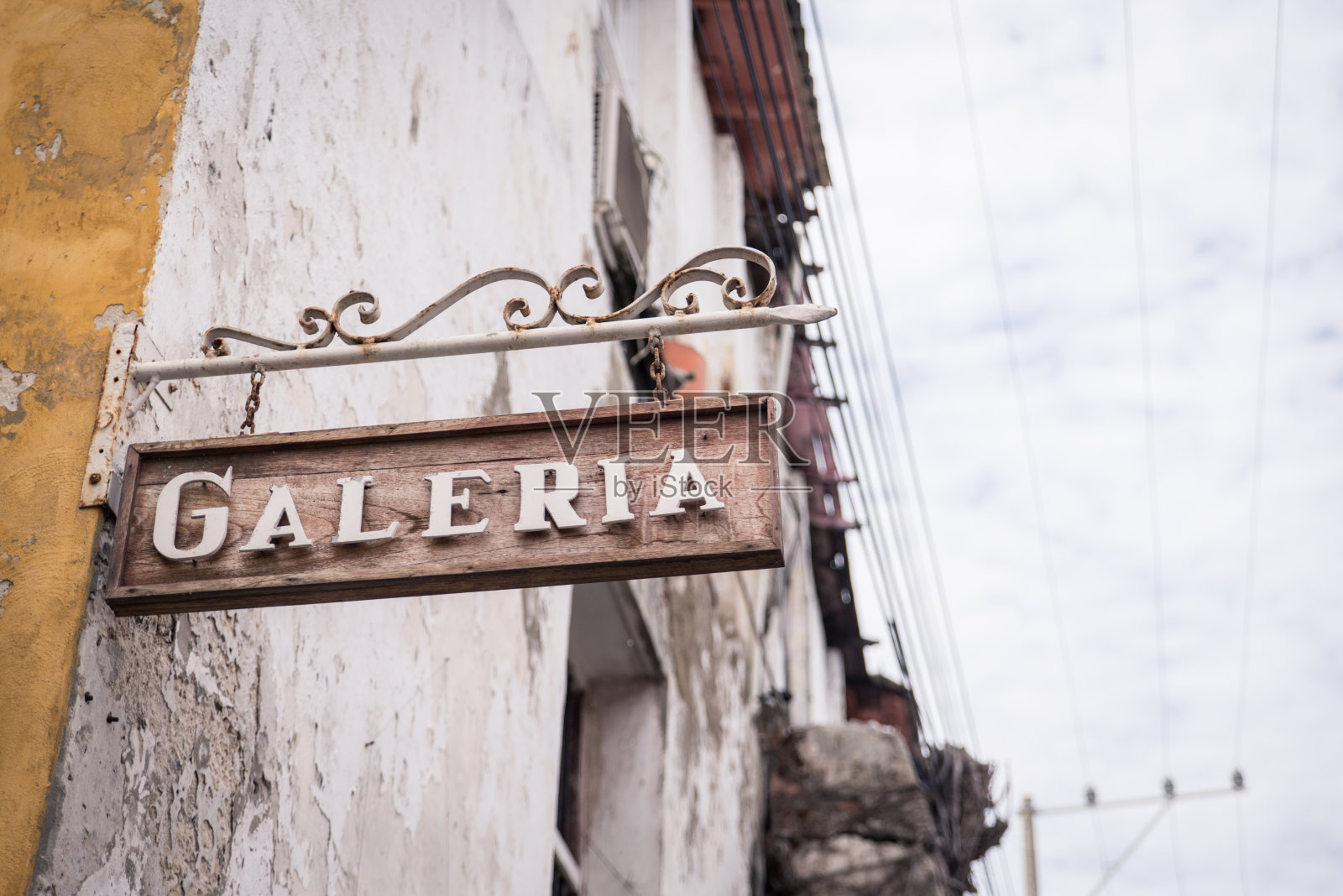 木制的市集标志照片摄影图片