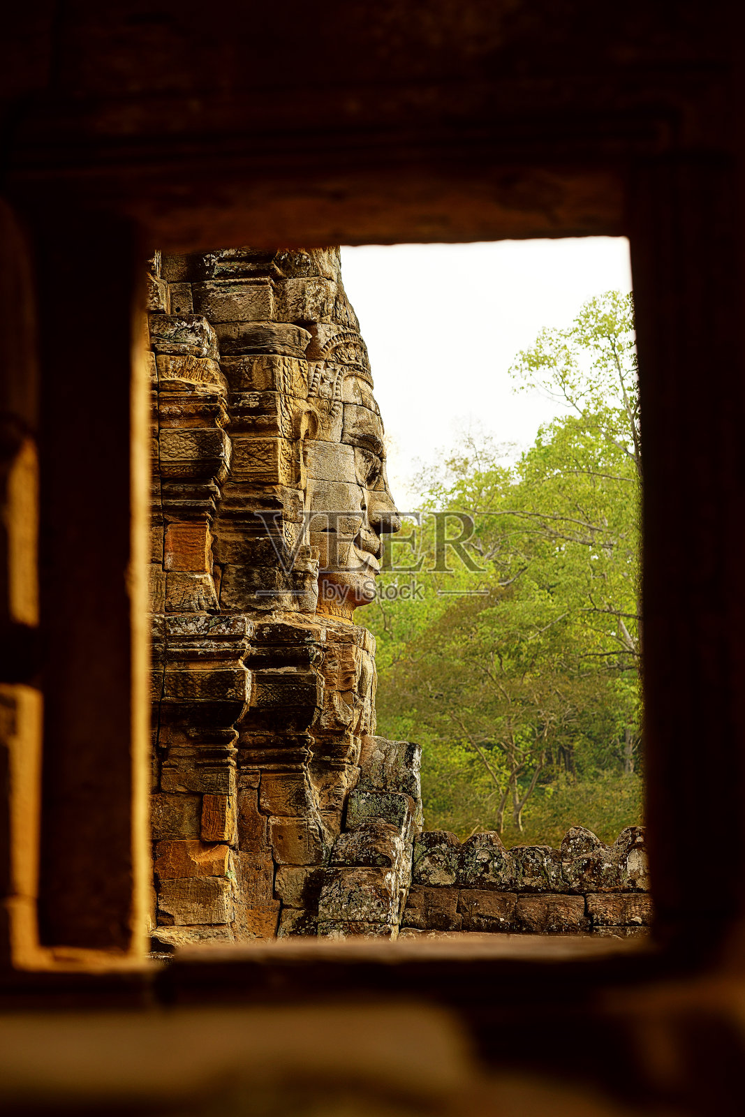 巴戎古庙观世音菩萨脸照片摄影图片