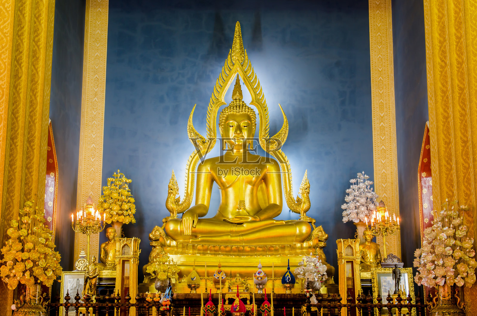 宝菲特金佛塑像。曼谷,泰国。照片摄影图片